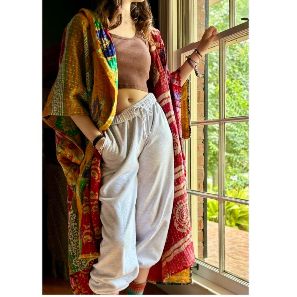 Reversible Kantha Duster - Picture 8 of 13